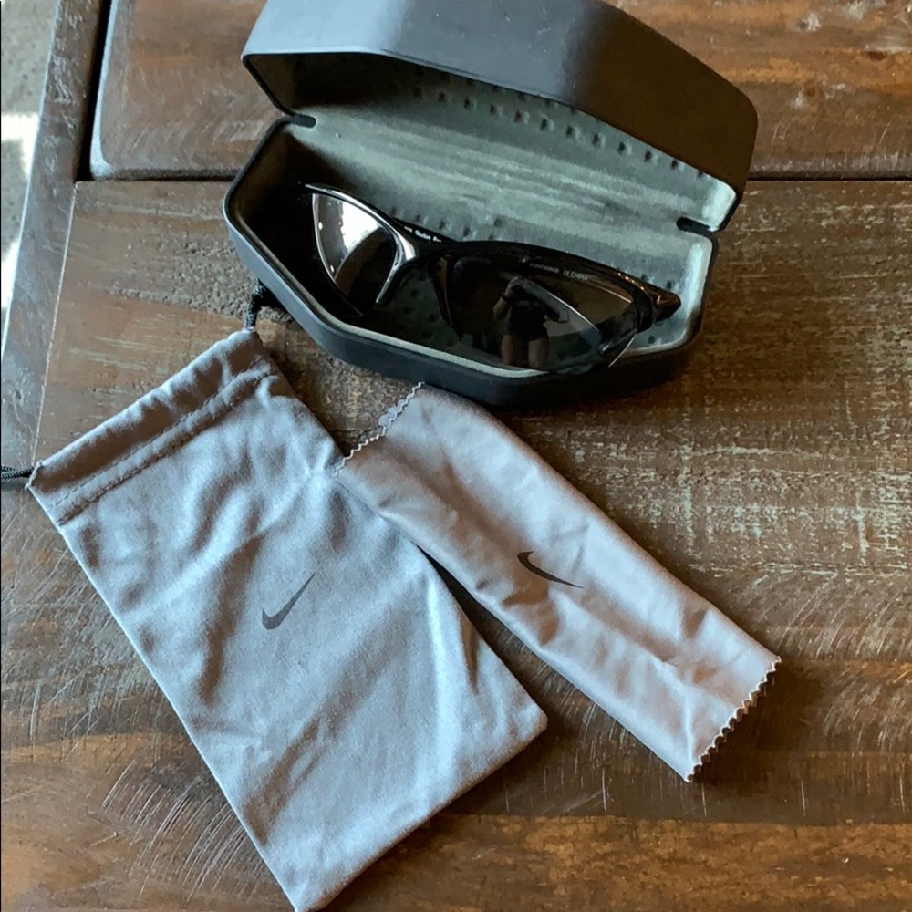 NIKE WOMENS sunglasses
